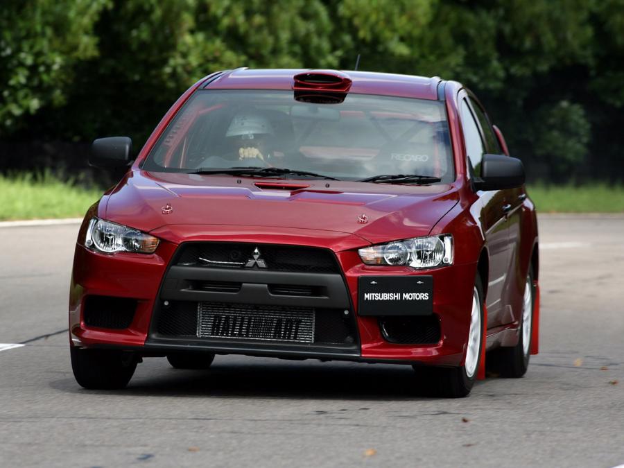  Mitsubishi Lancer Evolution X Group N 2007 года  (фото 4 из 7)